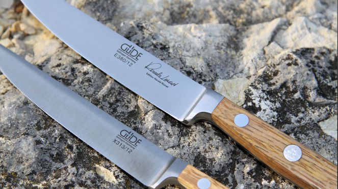 
                    Il coltello da bistecca Rustico con lama tagliente