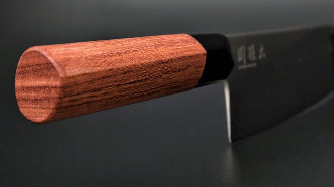 
                    Manche en red wood du couteau de cuisine Red Wood