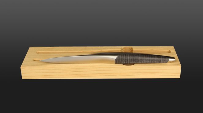 
                    Table knife set made by sknife in Biel