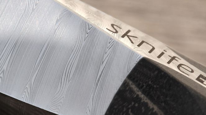 
                    Couteau à huîtres damas sknife avec logo sknife