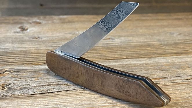 
                    Pocket knife damask made by sknife Bienne