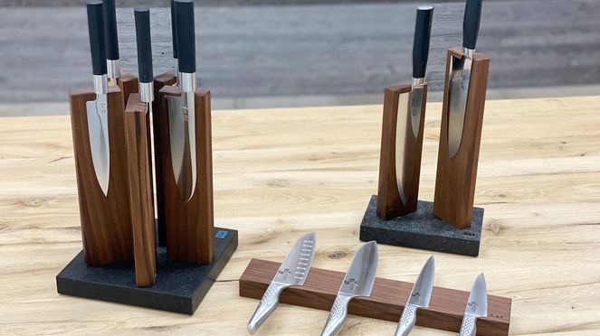 
                    Shun knife block small with knife block and magnetic strip walnut
