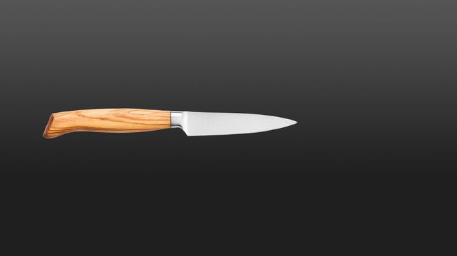 
                    couteau universel Wok de la propre marque «world of knives made in Solingen»
