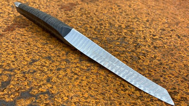 
                    Couteau damas suisse de la manufacture de couteau sknife