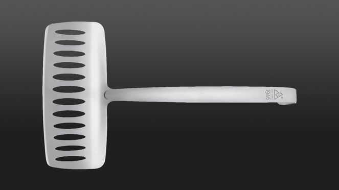 
                    Fish spatula from triangle® made of brushed 18/10 stainless steel