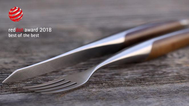 
                    sknife steak cutlery with Red Dot Design Award 2018 Best of the Best