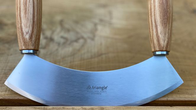 
                    Mincing knife with wooden handle with stainless steel blade